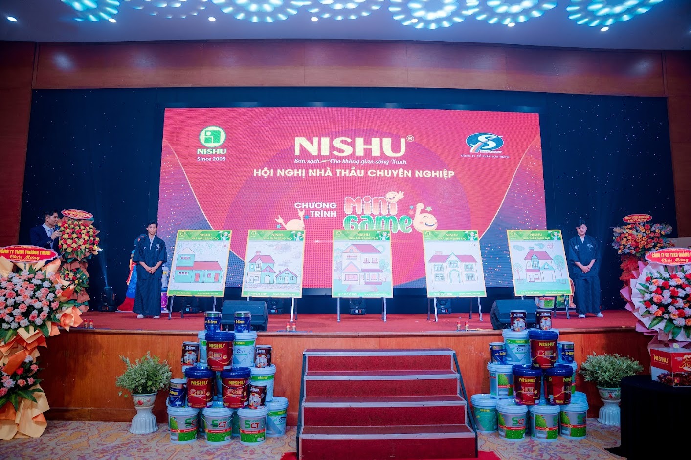 Tác phẩm "Nhà Thầu sáng tạo" được thể hiện qua những bức tranh vô cùng sinh động.